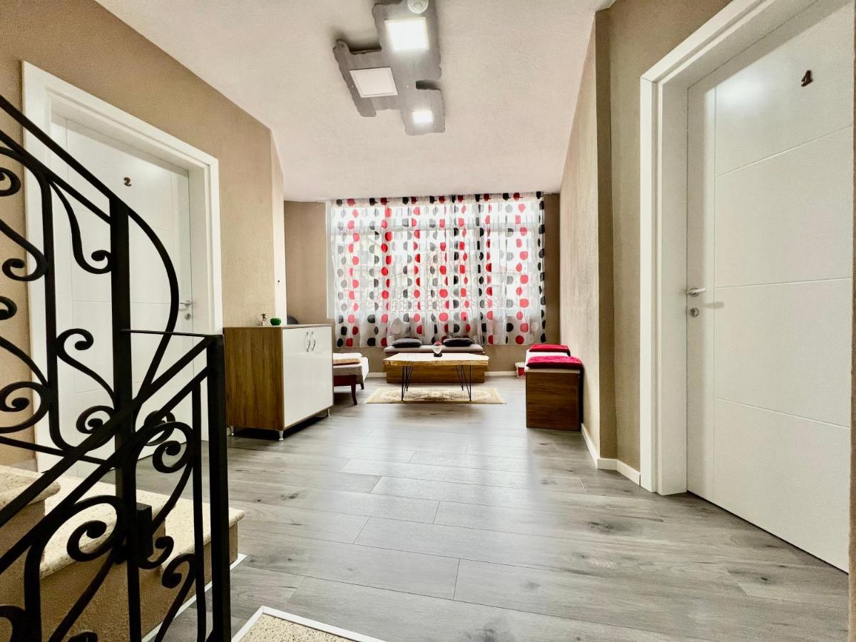 Vila Nikolla Pogradec Exterior foto